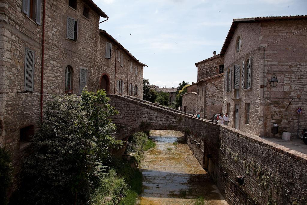 Hotel Tre Ceri Gubbio Extérieur photo