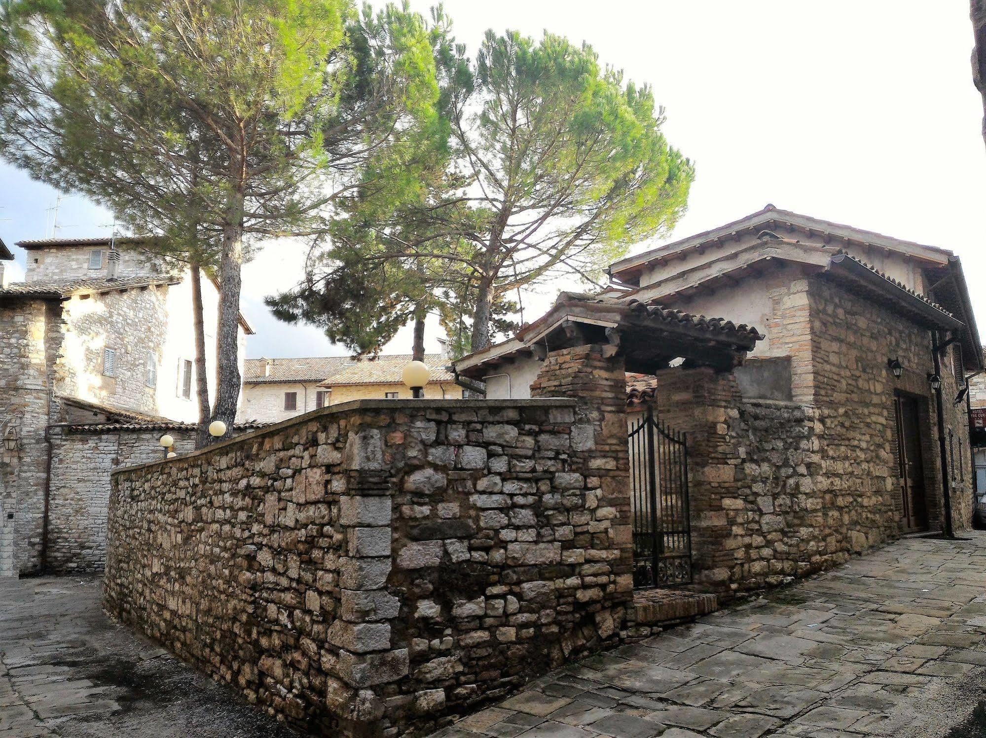 Hotel Tre Ceri Gubbio Extérieur photo